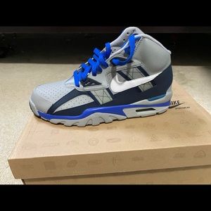 Air trainer SC high sz 8 “like new”